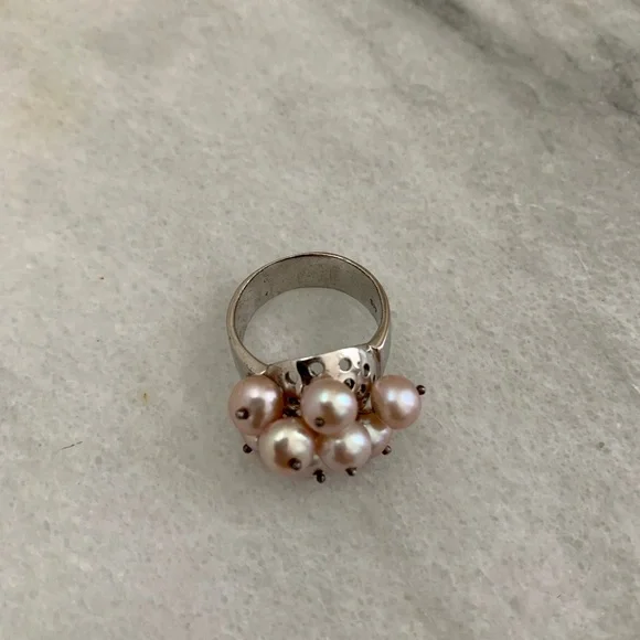 Silver Ring and pink Pearl Accents - Picture 3 of 7